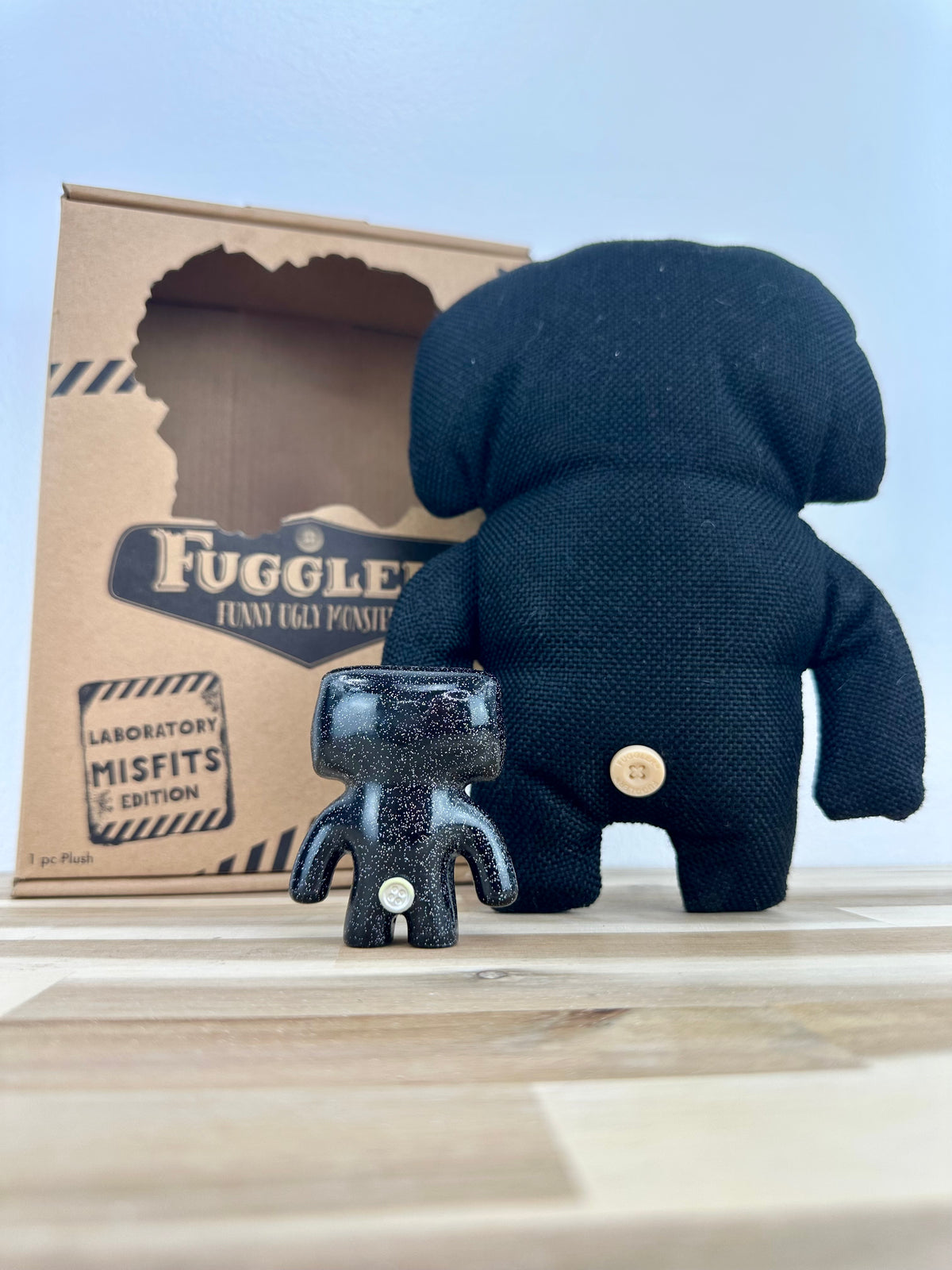 Annoyed Alien Fuggler - Black Burlap - Misfit Fuggler - Addo - Open Box + Flocked Rare Figurine