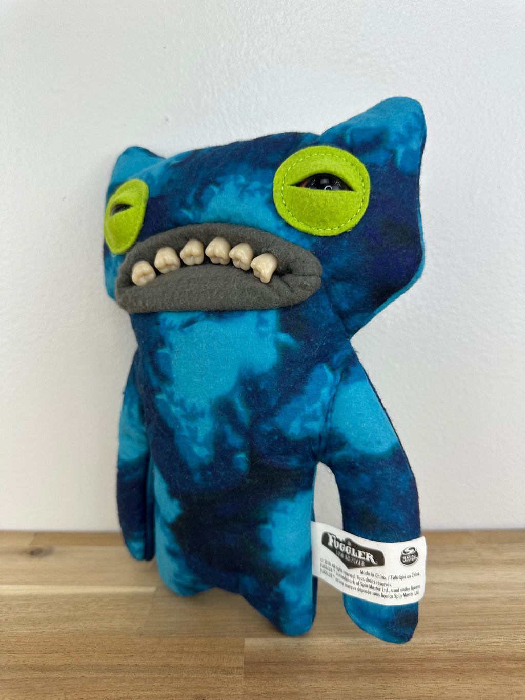 Wide Eyed Weirdo Fuggler • Blue • Misfit Fuggler • Zuru • No Box