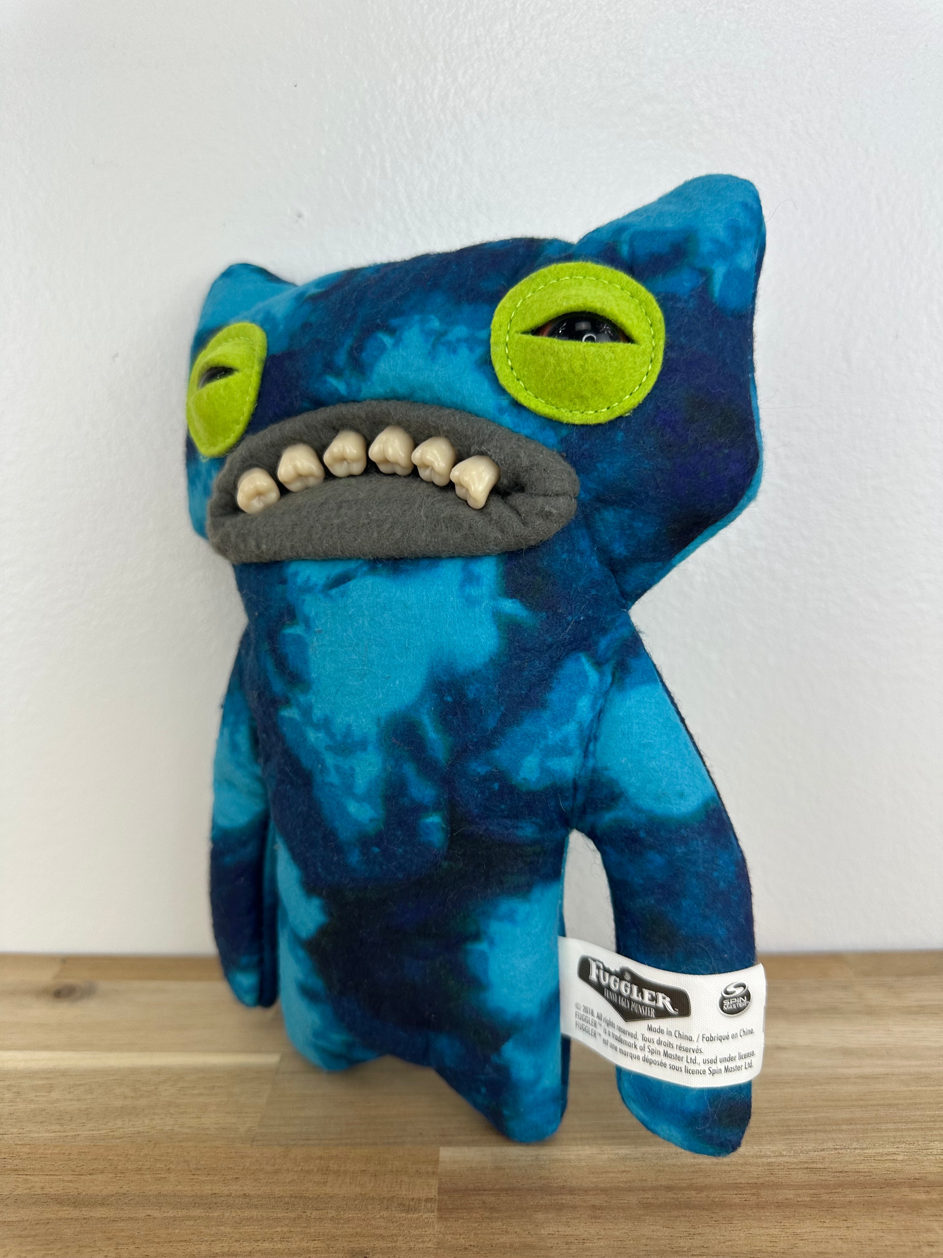 Wide Eyed Weirdo Fuggler • Blue • Misfit Fuggler • Zuru • No Box