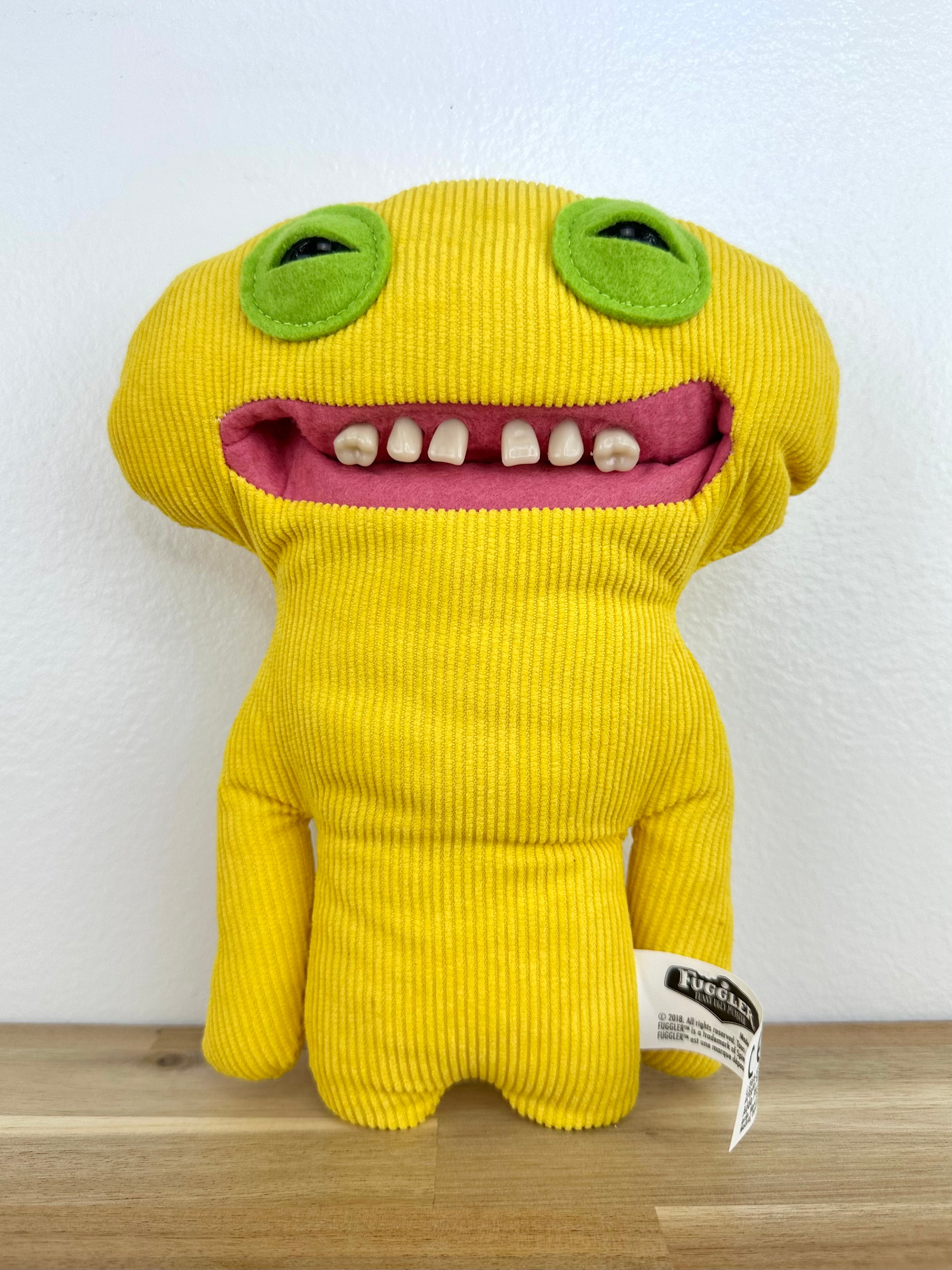 Smiley O Riley Fuggler • Yellow • New Fuggs • Zuru • MINT Condition • No Box