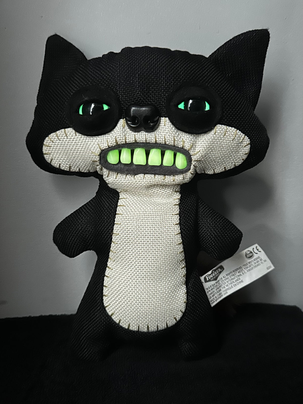 Suspicious Fox Chase Fuggler - Black Burlap - Spin Master - Rare - Mint Condition - No Box