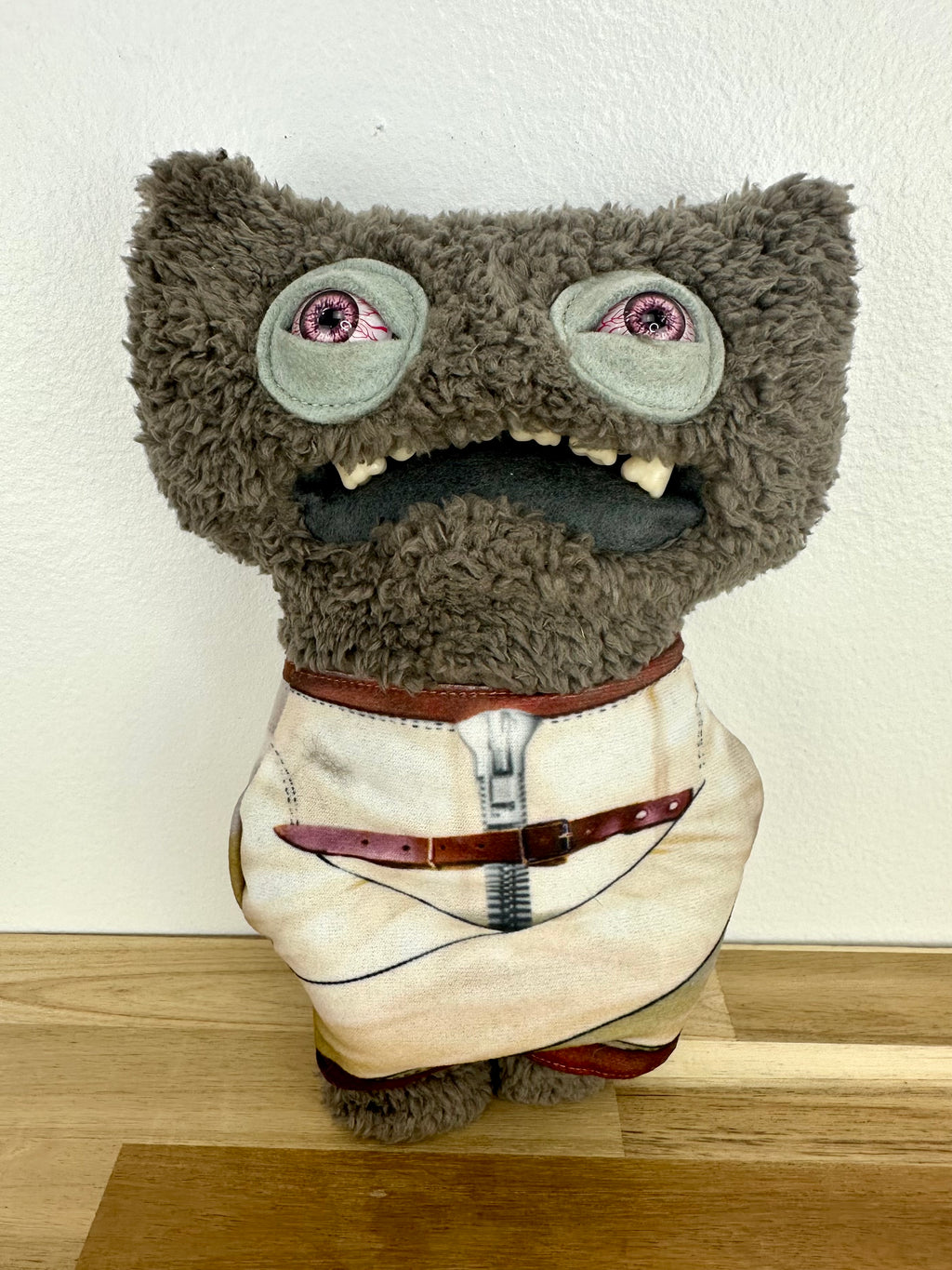 Gnawing Terror Fuggler - Straight Jacket - Short Fur - Bloodshot Blue Eyes - Spin Master - Rare - Mint Condition - No Box