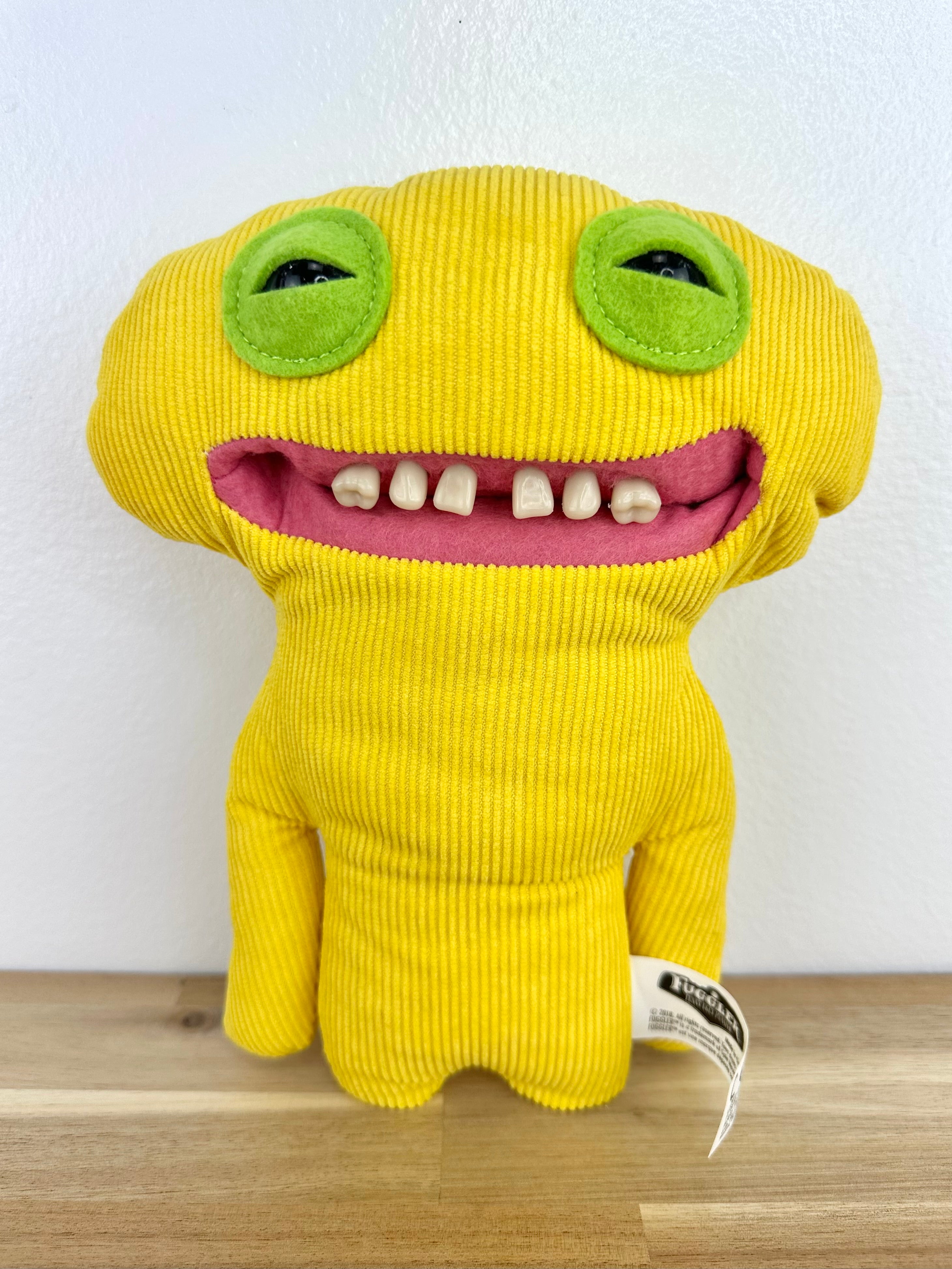 Smiley O Riley Fuggler • Yellow • New Fuggs • Zuru • MINT Condition • No Box