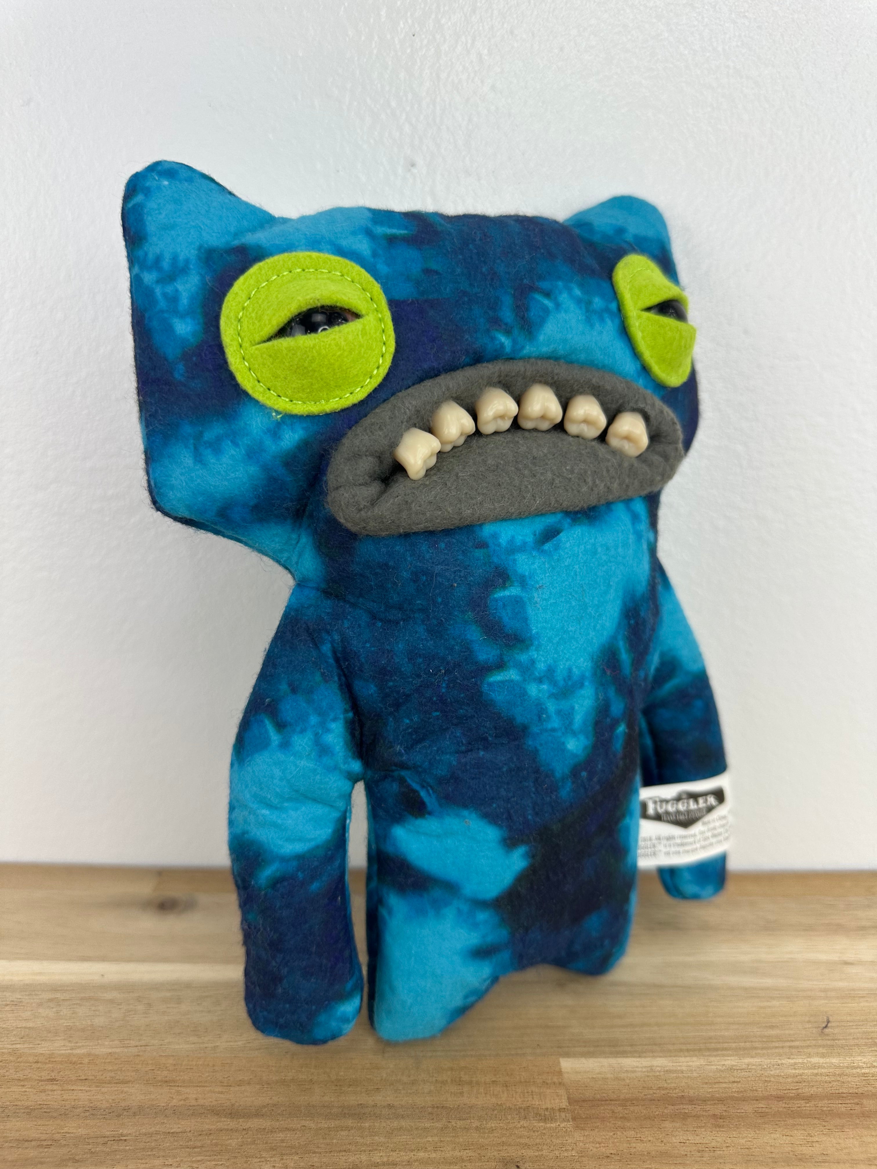 Wide Eyed Weirdo Fuggler • Blue • Misfit Fuggler • Zuru • No Box