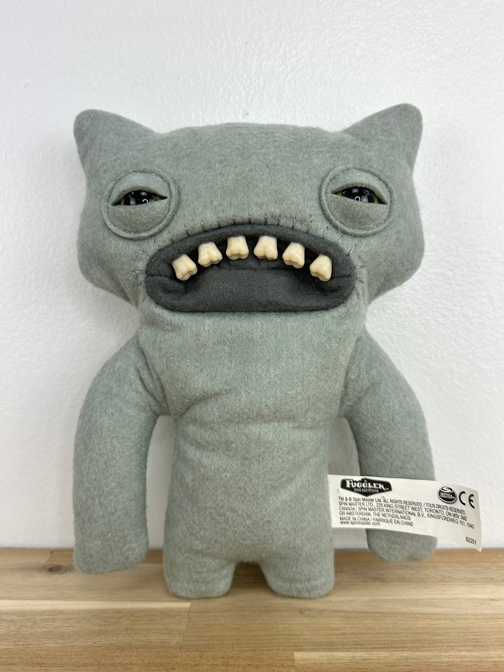 RETIRED * Fuggler Grey Wide Eyed Weirdo • Spin Master • MINT Condition • No Box