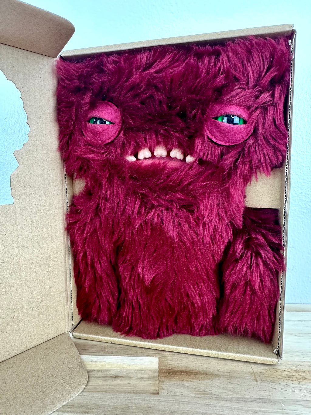 Wide Eyed Weirdo Fuggler - Burgundy - Spin Master Original - Rare - Mint Condition - Open Box