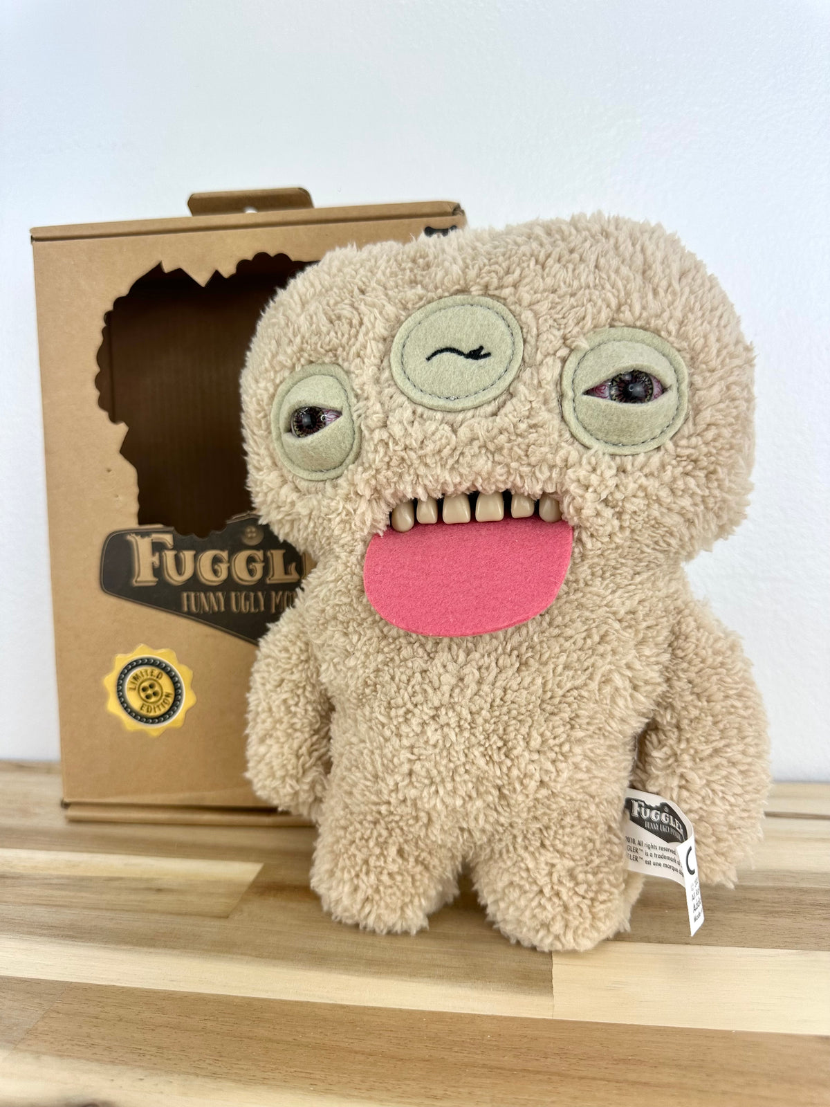 Annoyed Alien Fuggler - Fuzzy Cream - Addo UK Special Edition - Retired - Mint Condition in Open Box