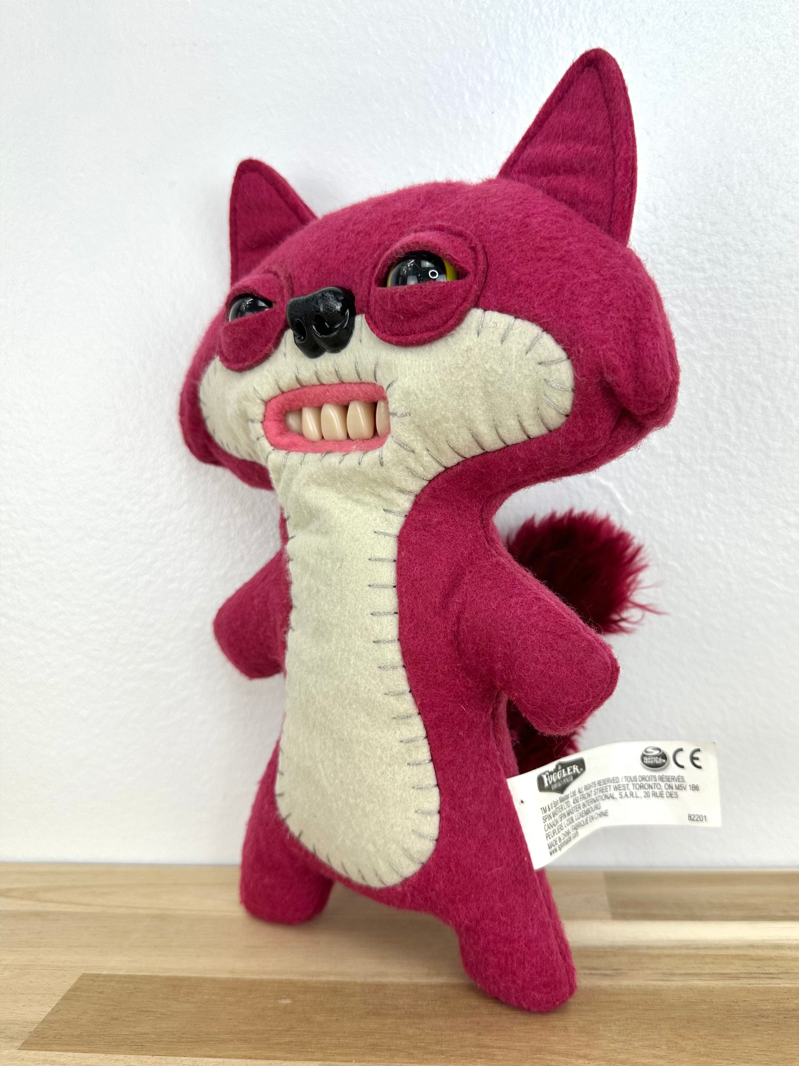 RETIRED * Fuggler Red Suspicious Fox • Spin Master • MINT Condition • No Box